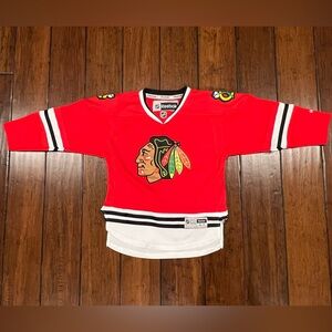 Vtg Reebok Youth 4-7 Stitched Striped Chicago Blackhawks Hockey Jersey NHL